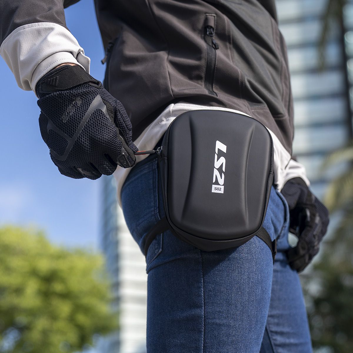 BOLSA PIERNA SEMIRÍGIDA LS2 SHIELD